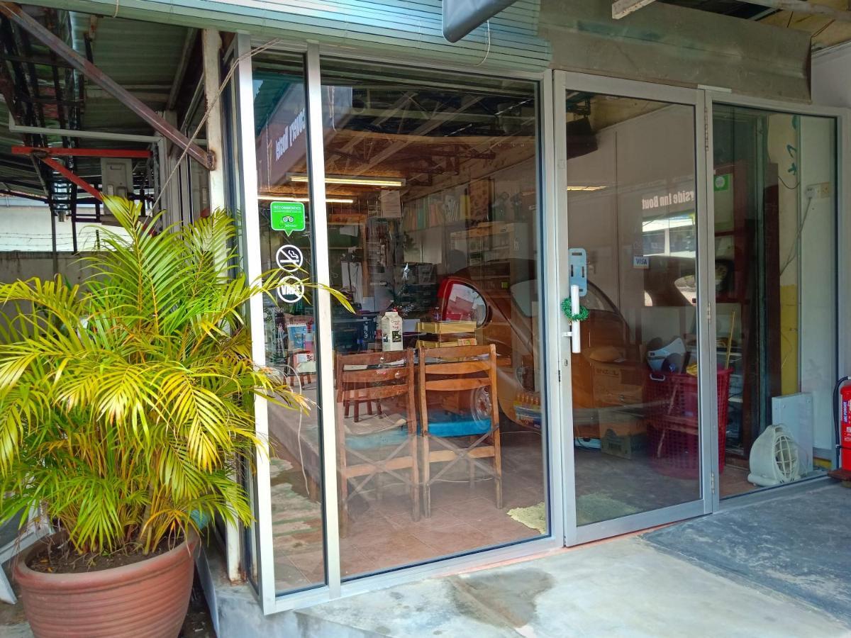 Discovery Cafe And Guesthouse Malacca Exterior foto